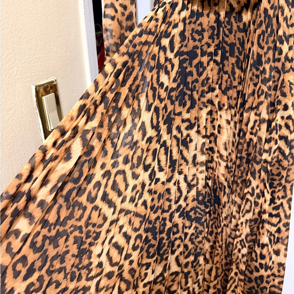 🐆 H&M Leopard Print Wrap Midi Dress – US 10 - Picture 3 of 9
